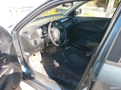 Mitsubishi Outlander 2004, kuva 4/6