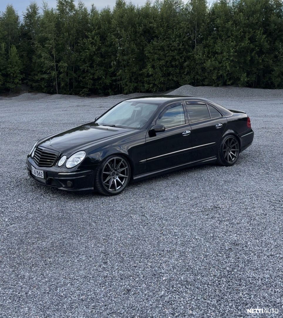 Mercedes-Benz E 220