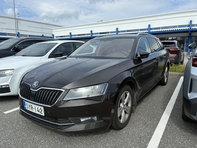 Skoda Superb 2019, kuva 2/5
