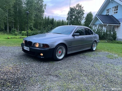 BMW 523 1996, kuva 2/8