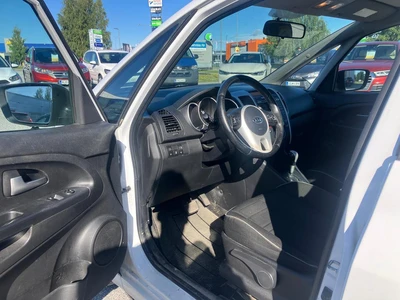 Kia Venga 1,6 EX 5D A/T 2011, photo 4/8