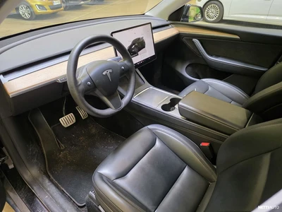 Tesla Model Y Performance 2023, kuva 4/8