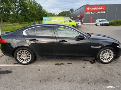 Jaguar XE E-Performance Pure 2017, photo 4/10
