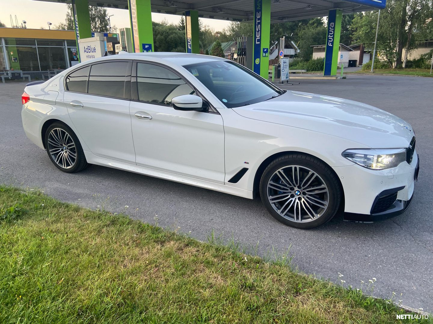 BMW 530