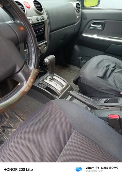 Isuzu D-Max Space Cab 3,0 AT LS 2009, kuva 5/16