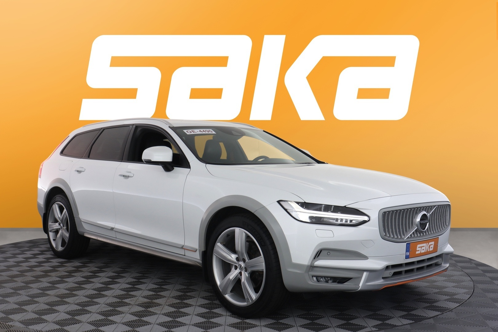Volvo V90 Cross Country