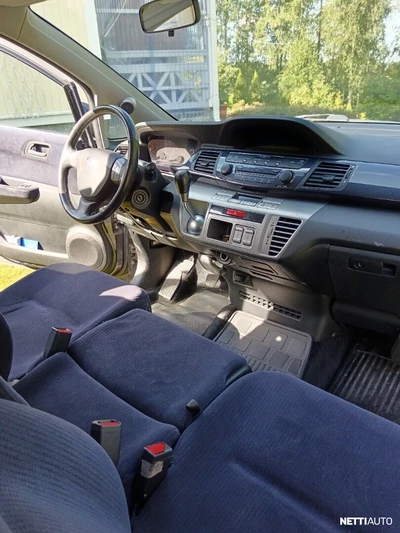 Honda FR-V 6paikkainen 2008, photo 7/12