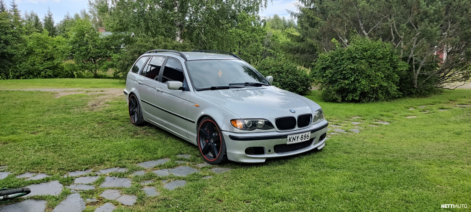 BMW 330