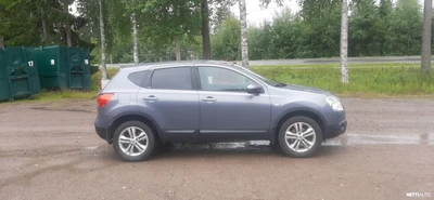Nissan Qashqai 1,6 Acenta 5MT 4x2 2009, photo 2/18