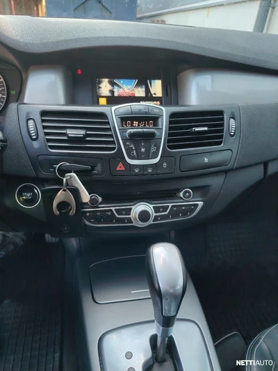 Renault Laguna 2011, kuva 6/14