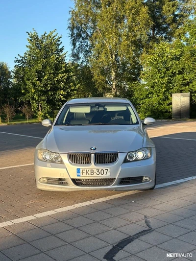 BMW 325 2007, photo 1/9