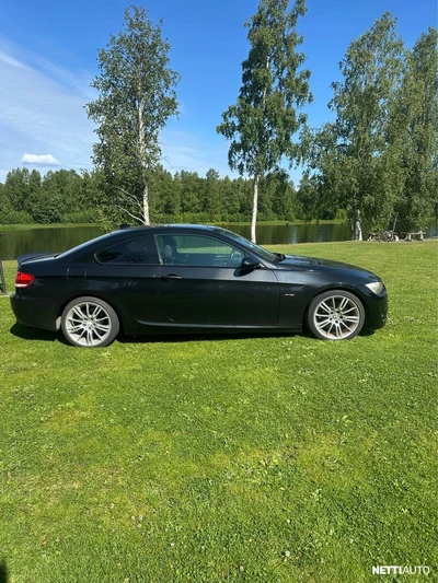BMW 325 2007, photo 6/8