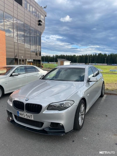 BMW 528 A F10 Sedan 2010, kuva 2/8
