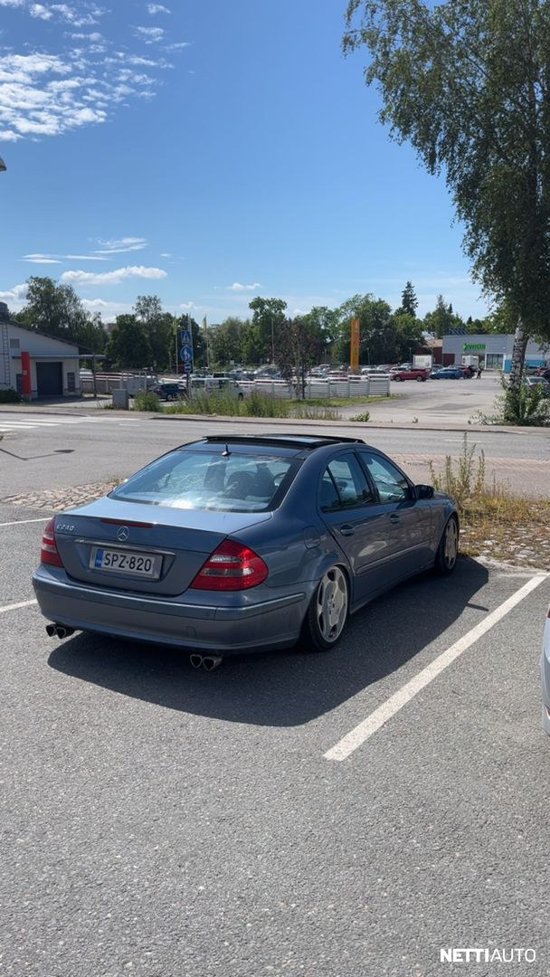 Mercedes-Benz E