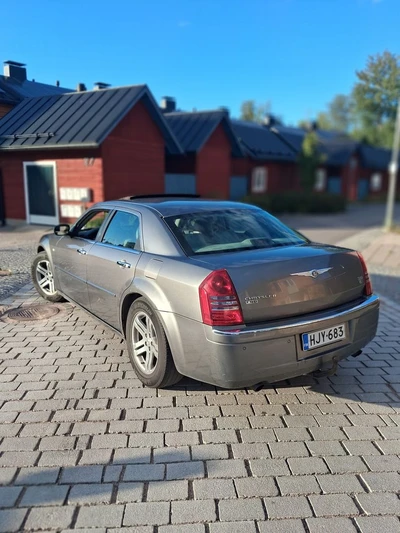 Chrysler 300C 2005, kuva 5/9