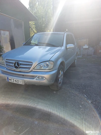 Mercedes-Benz ML ML 4.0 V8 2002, photo 1/3