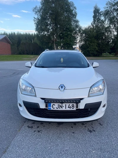 Renault Megane 2011, kuva 2/11
