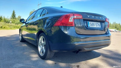 Volvo S60 D3 Summum aut 2011, kuva 5/6
