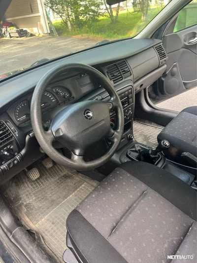 Opel Vectra 2002, kuva 3/13