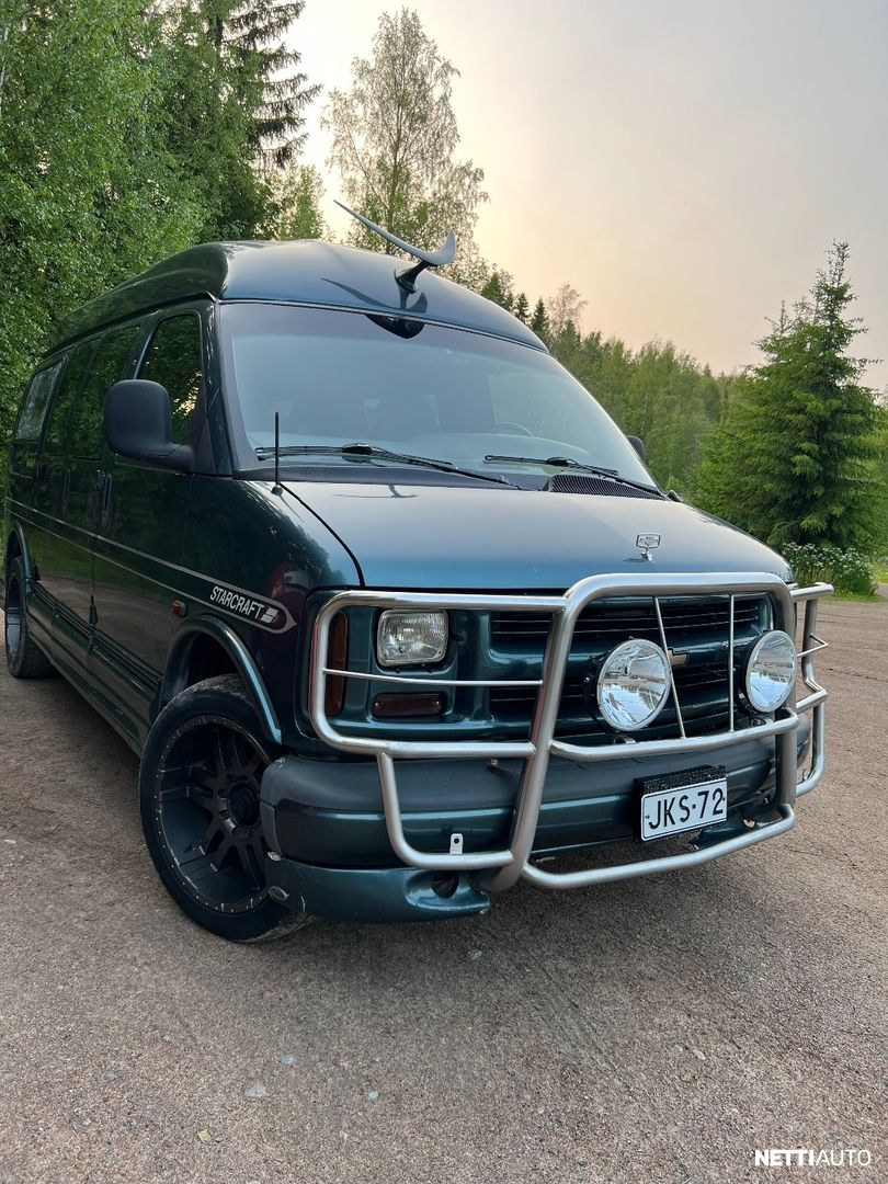 Chevrolet Express 2500