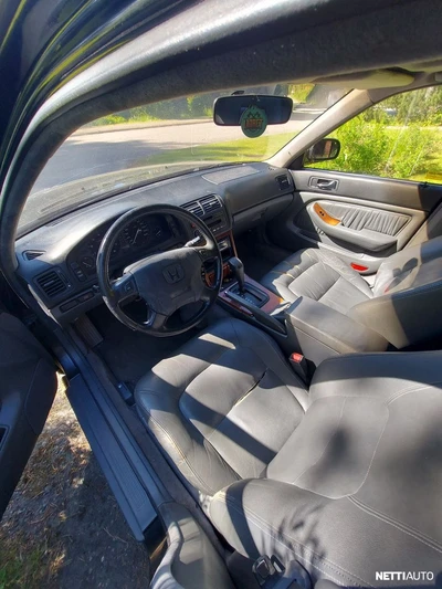 Honda Legend 1994, photo 3/11