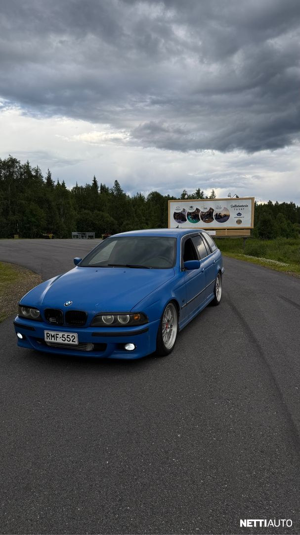 BMW 530