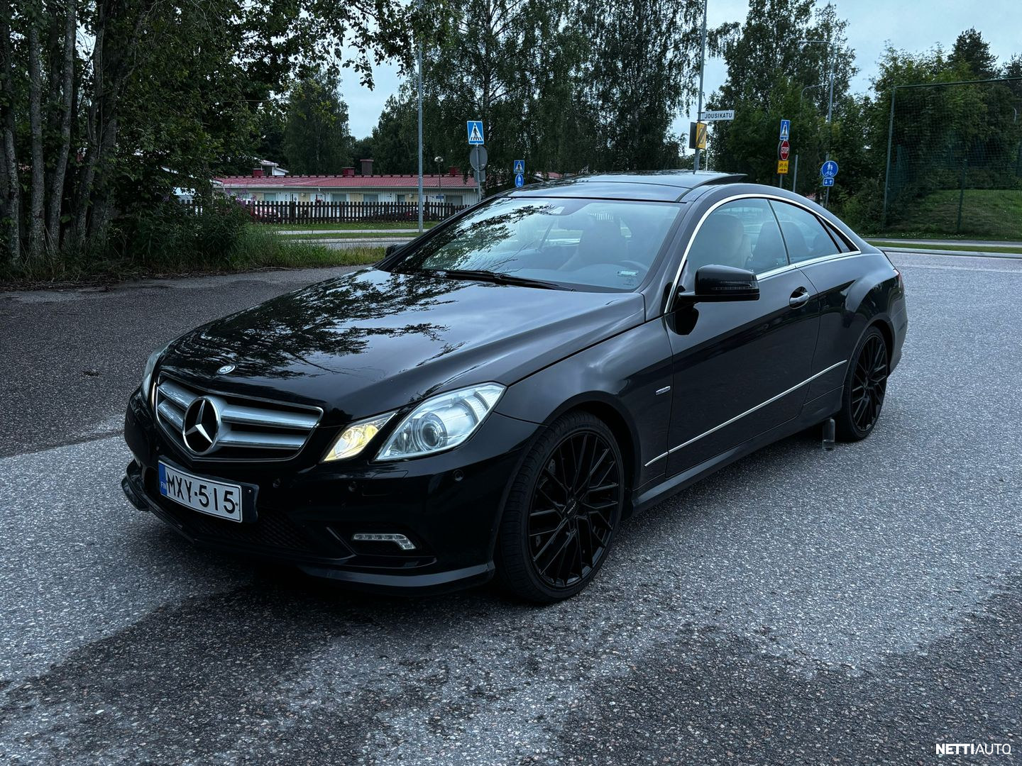 Mercedes-Benz E