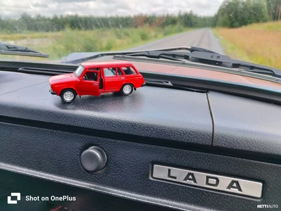 Lada 2104 1991, kuva 5/8