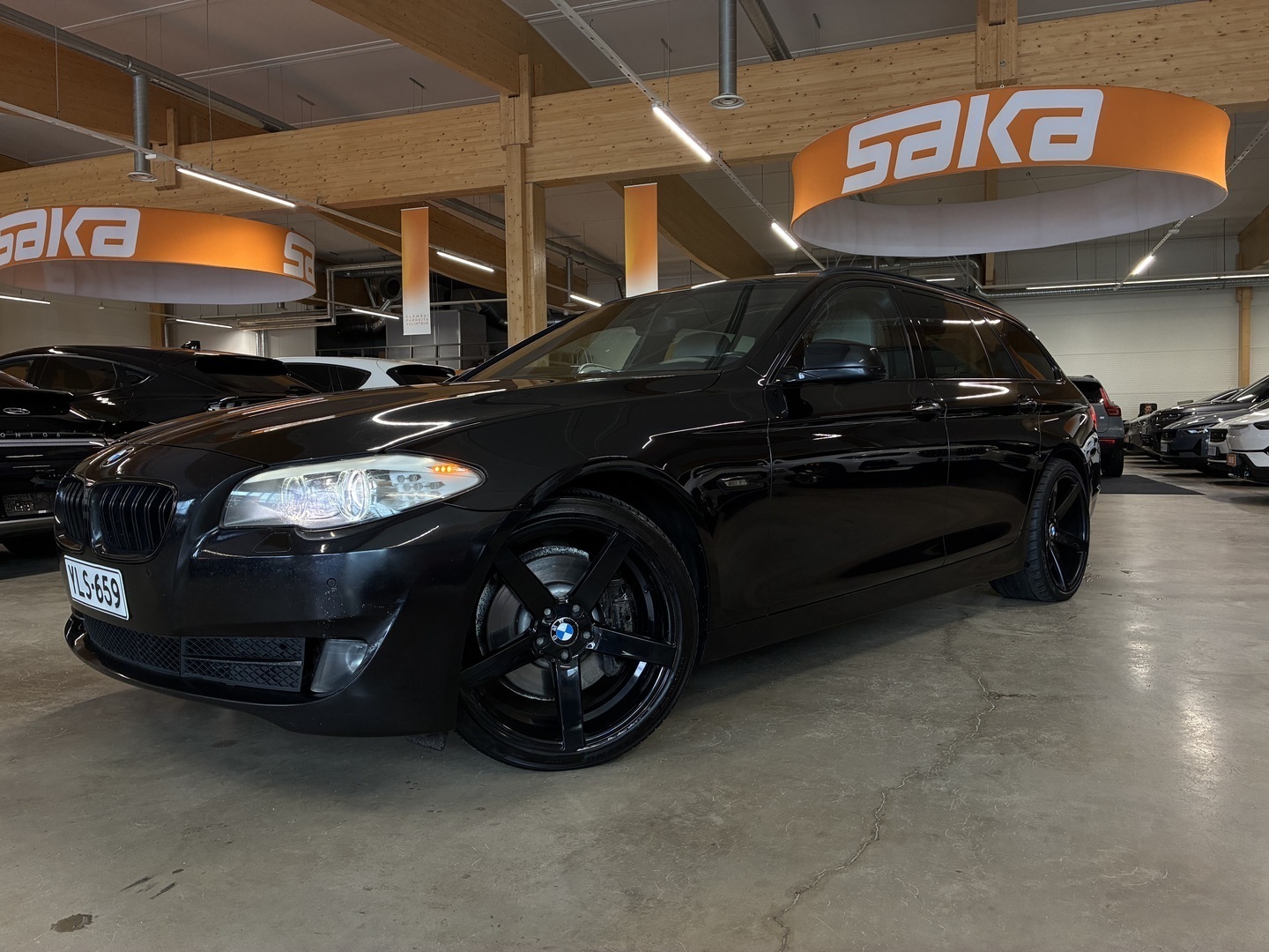 BMW 525