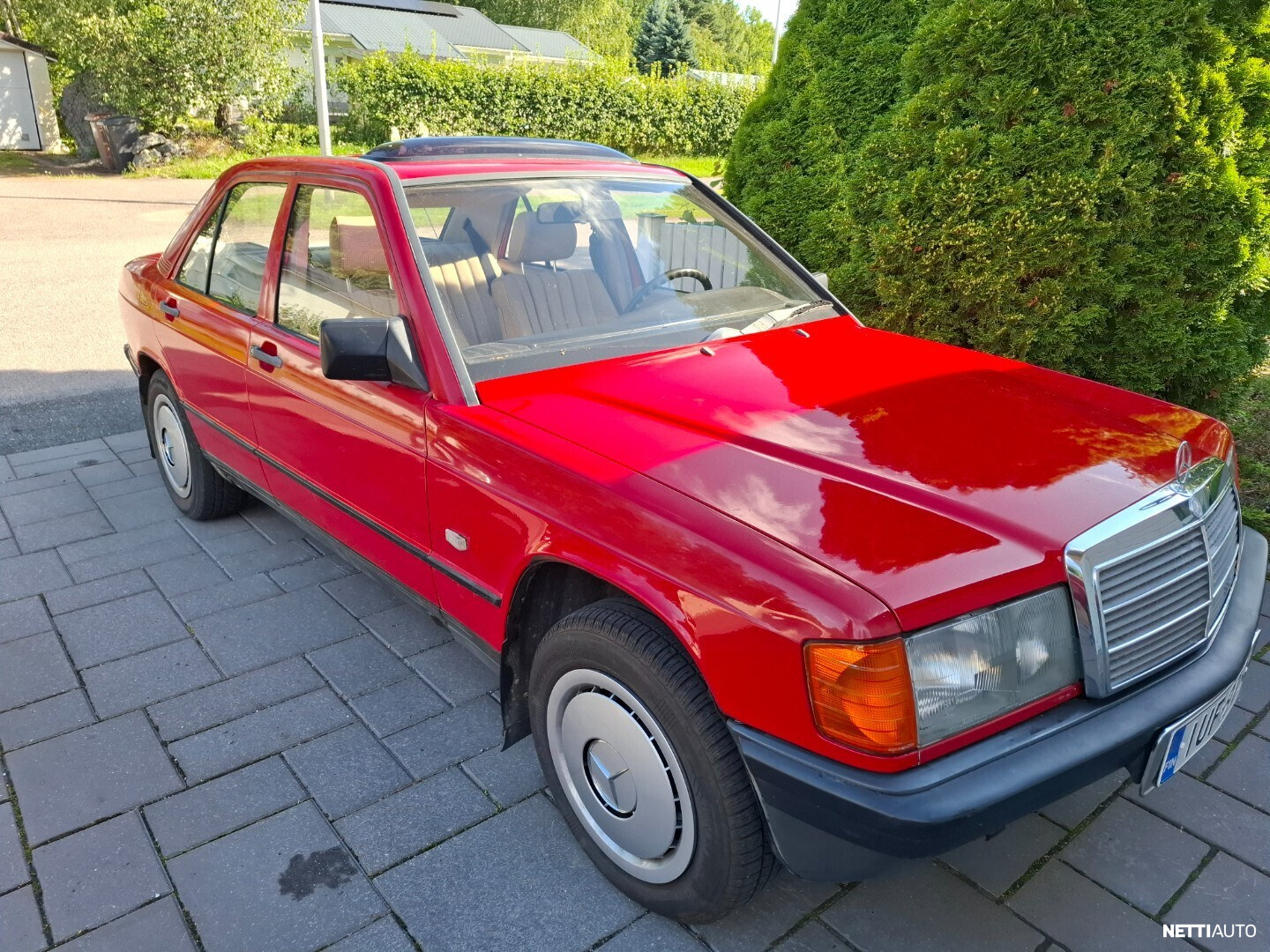 Mercedes-Benz 190