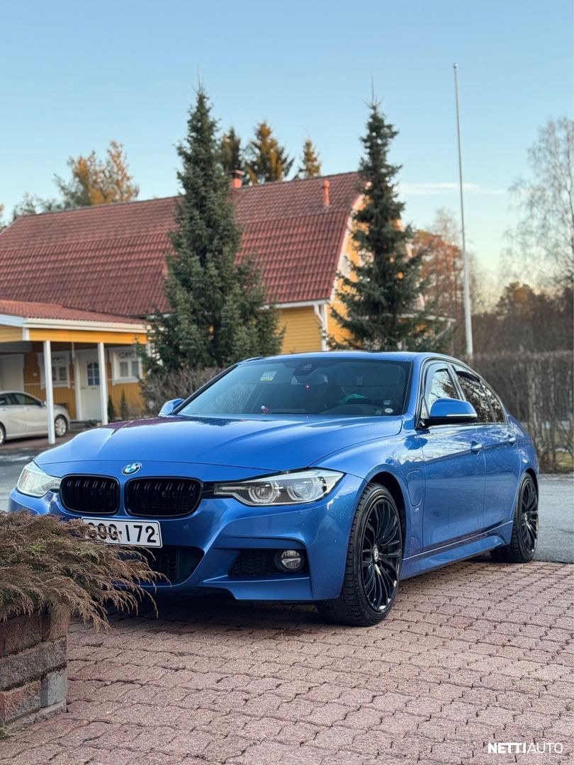 BMW 330