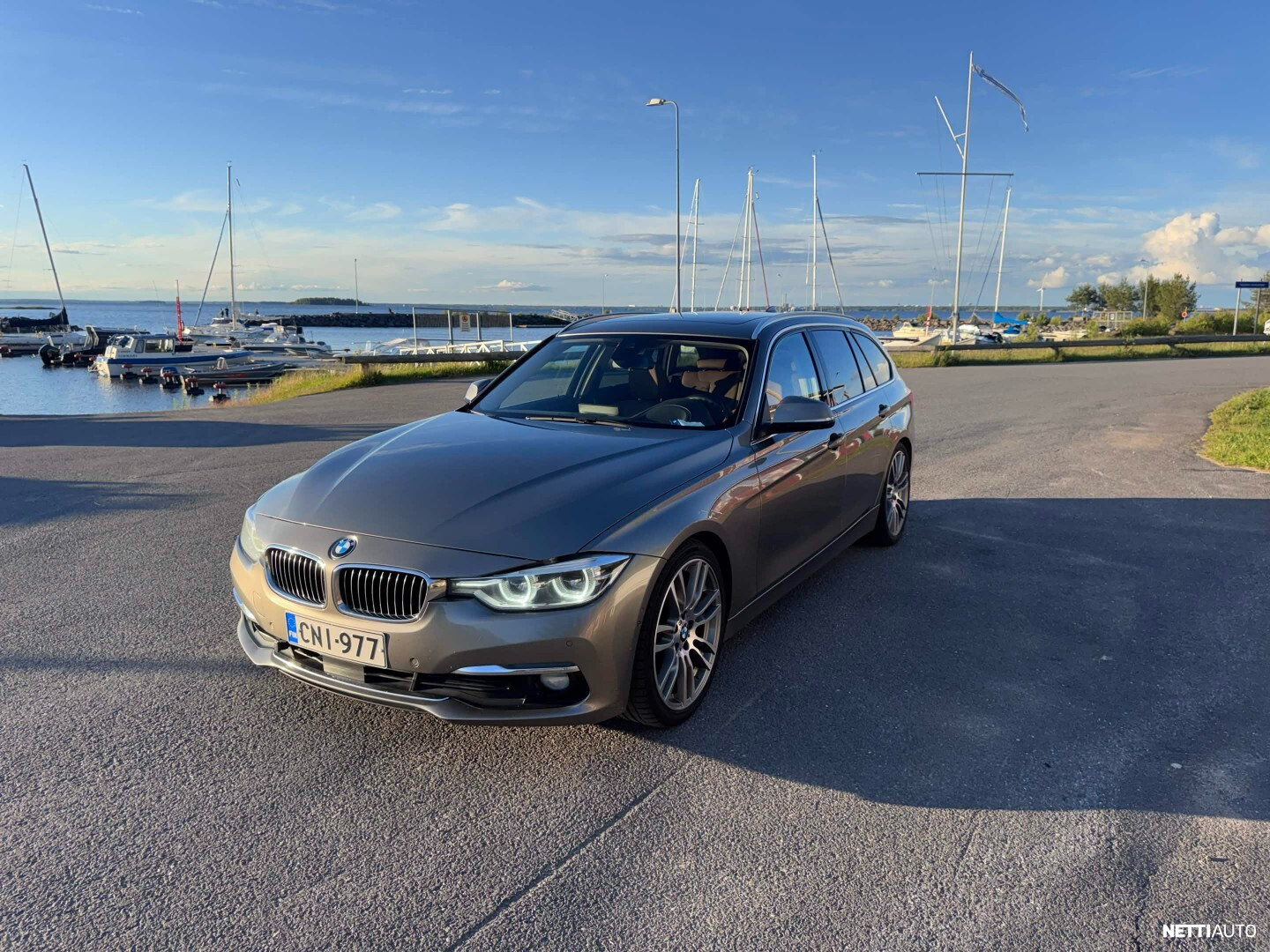 BMW 320