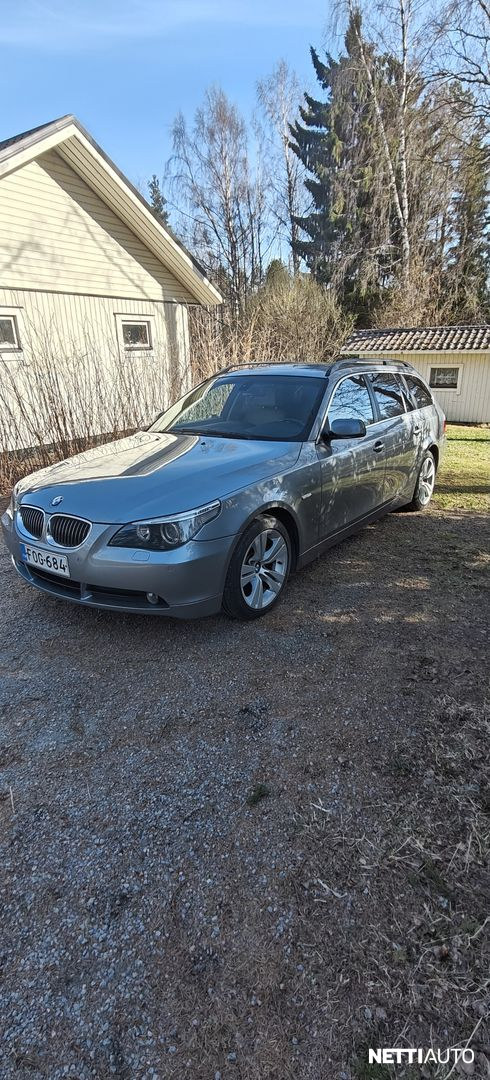 BMW 523