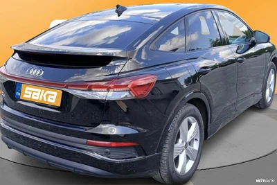 Audi Q4 e-tron 2022, photo 2/9