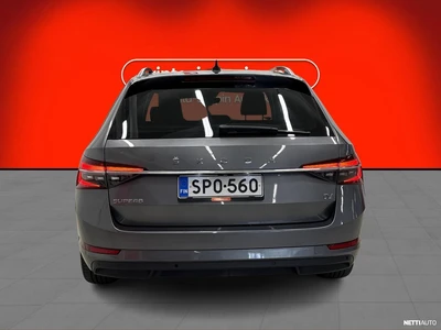 Skoda Superb 2023, photo 7/10