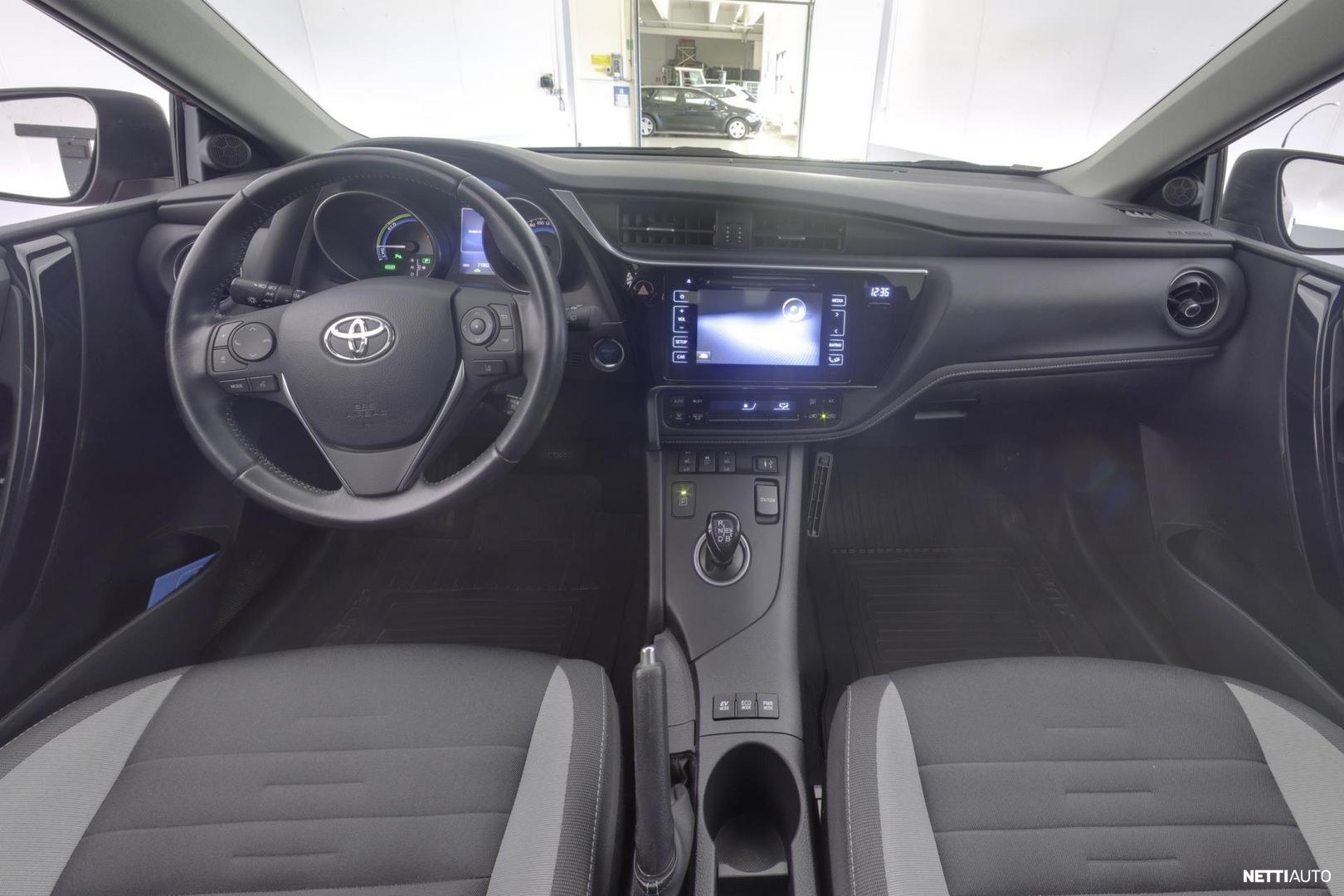 Toyota Auris 2017, kuva 7/9