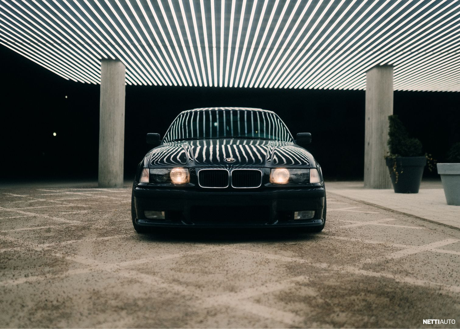 BMW 325
