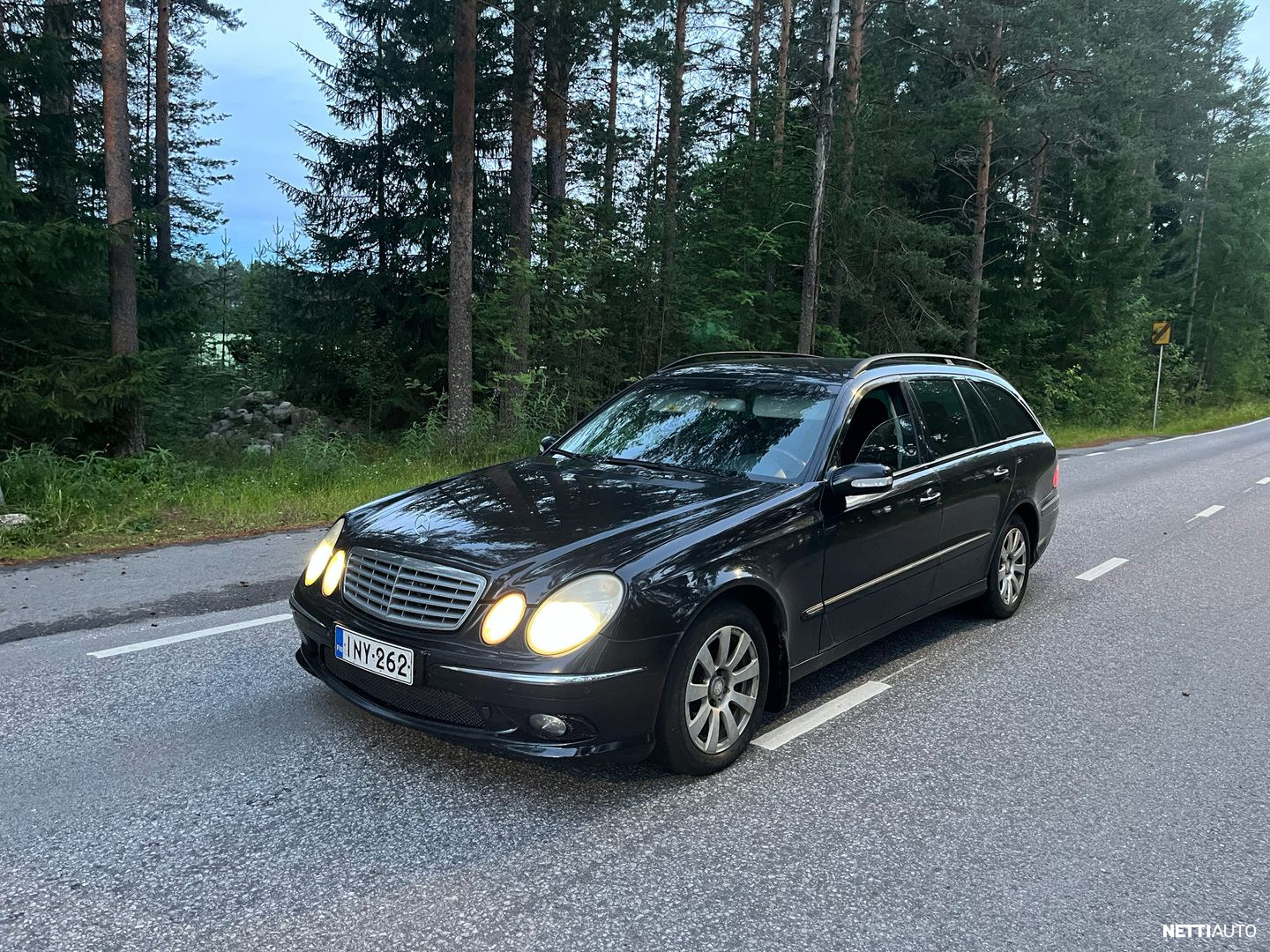 Mercedes-Benz 320