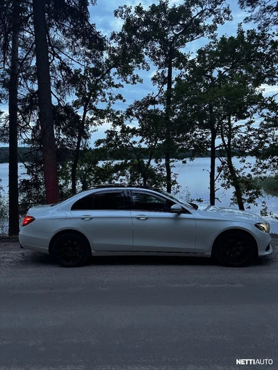 Mercedes-Benz E d Premium Business 2017, photo 2/4