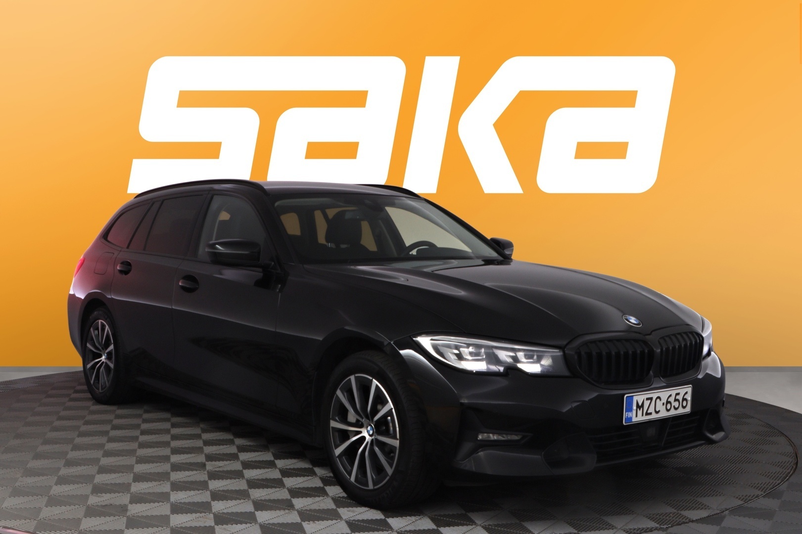 BMW 330