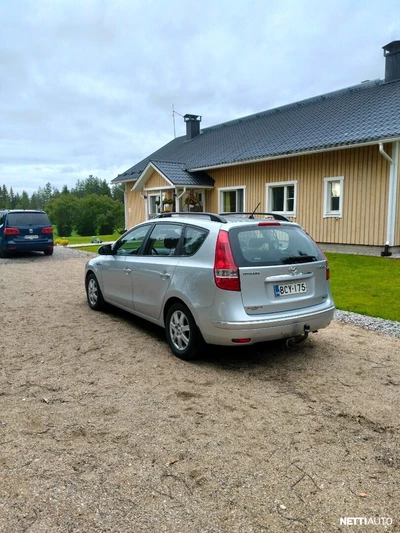 Hyundai i30 2010, kuva 4/13