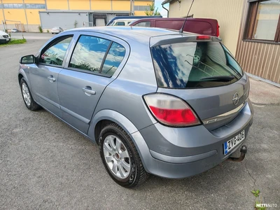 Opel Astra 1,8 Ecotec Enjoy 5d 2004, kuva 3/15
