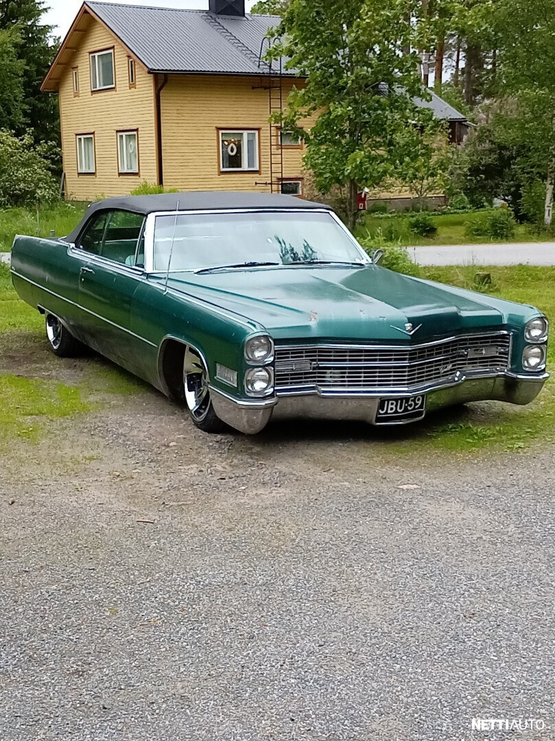 Cadillac De Ville