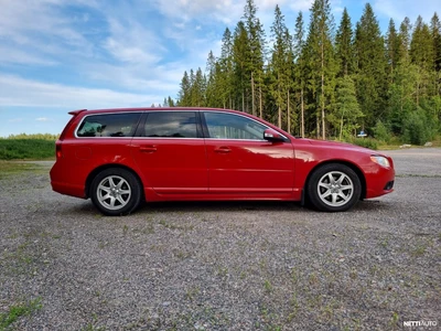 Volvo V70 1,6D DRIVe Momentum 2010, photo 3/21