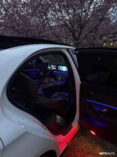 Mercedes-Benz E d Premium Business 2017, photo 4/4