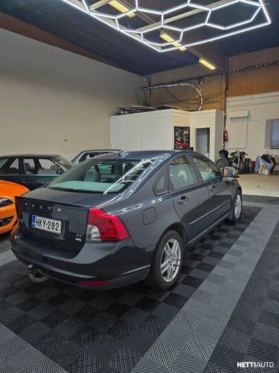 Volvo S40 2009, photo 6/17