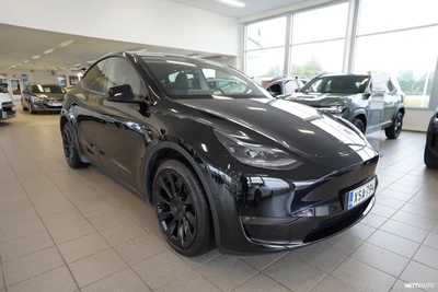 Tesla Model Y Long Range 2023, photo 3/14