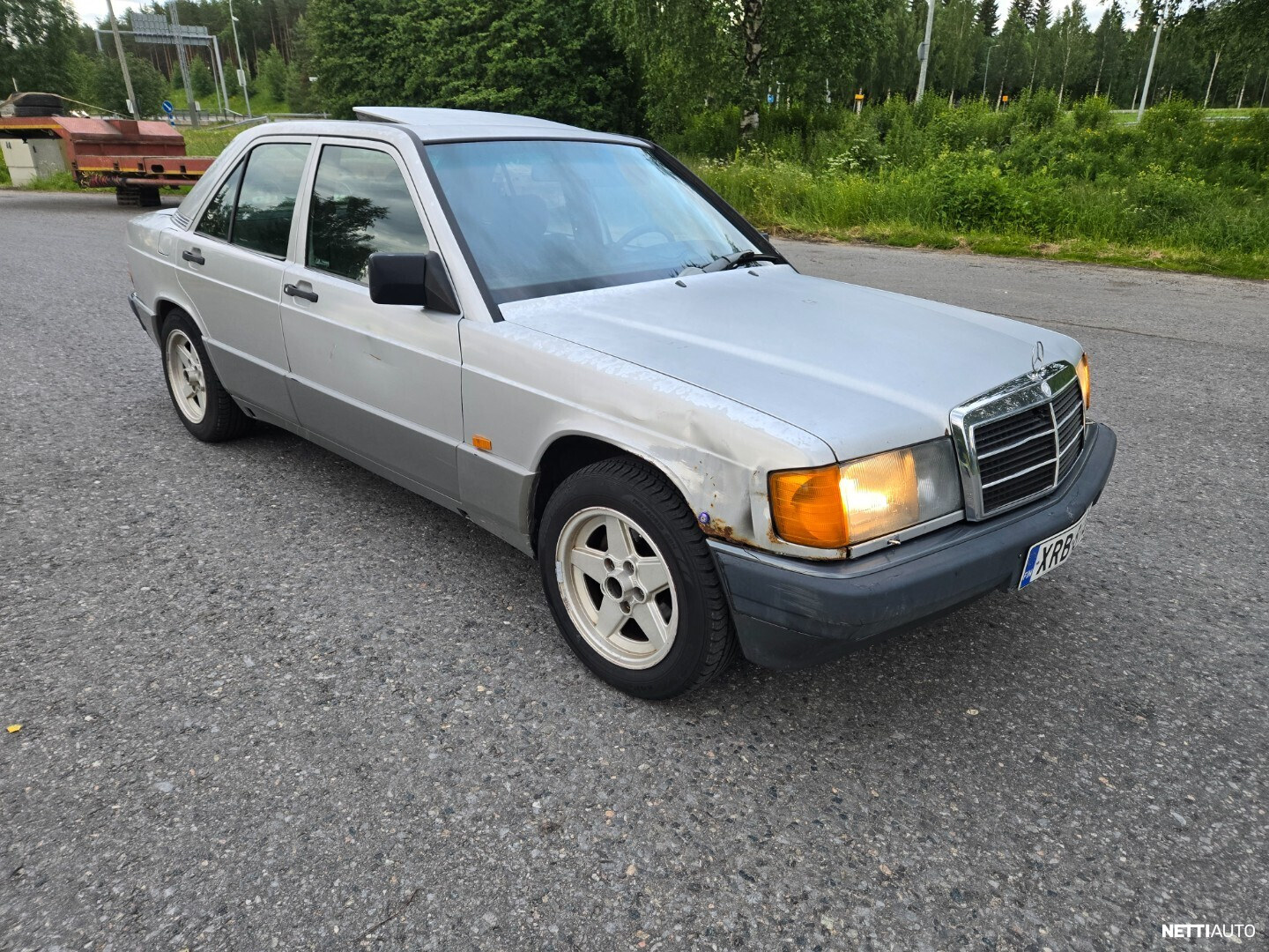 Mercedes-Benz 190 1992, photo 2/10
