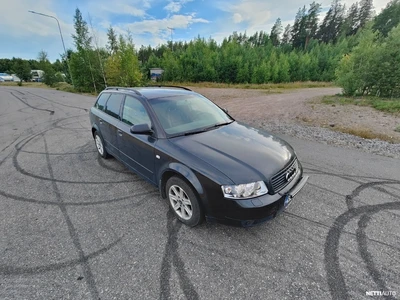 Audi A4 Vakkarillinen musta audi 2004, photo 2/15