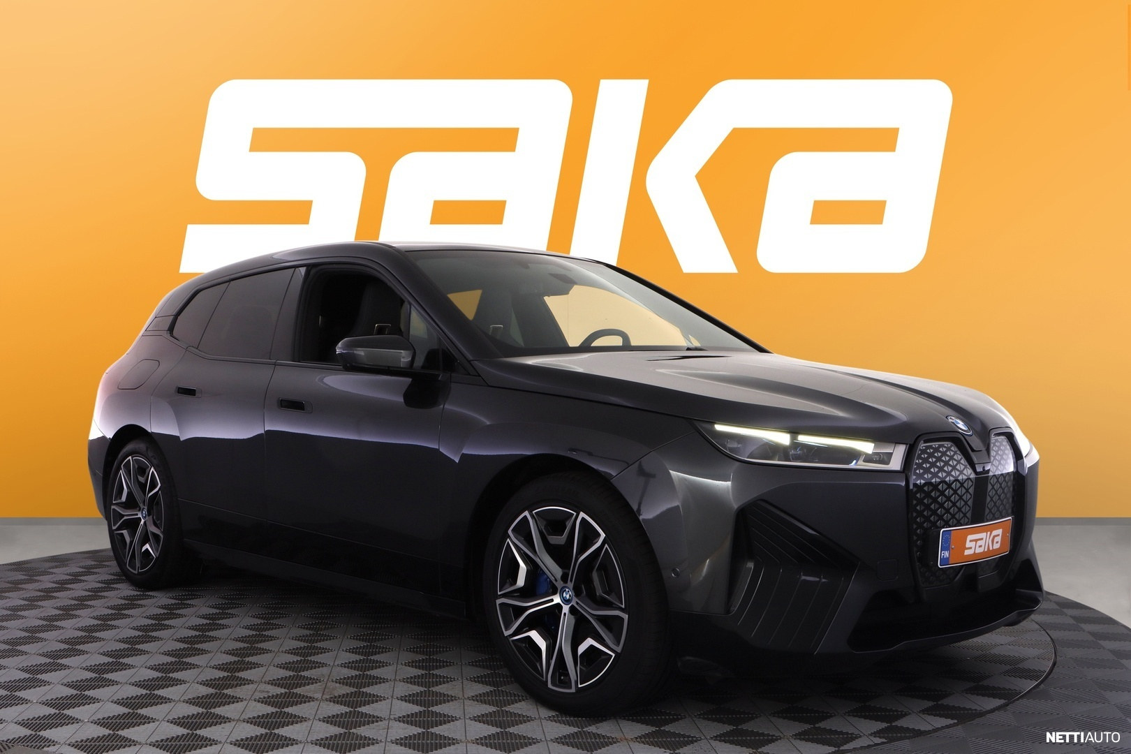 BMW iX